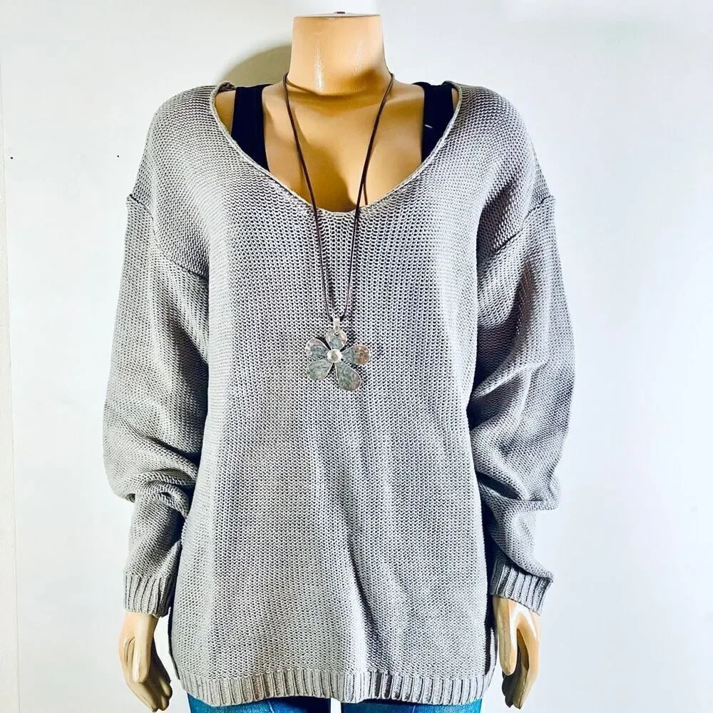 NWT Gorgeous Boho Silver Big Flower Brown Pu Suede Super Long Necklace